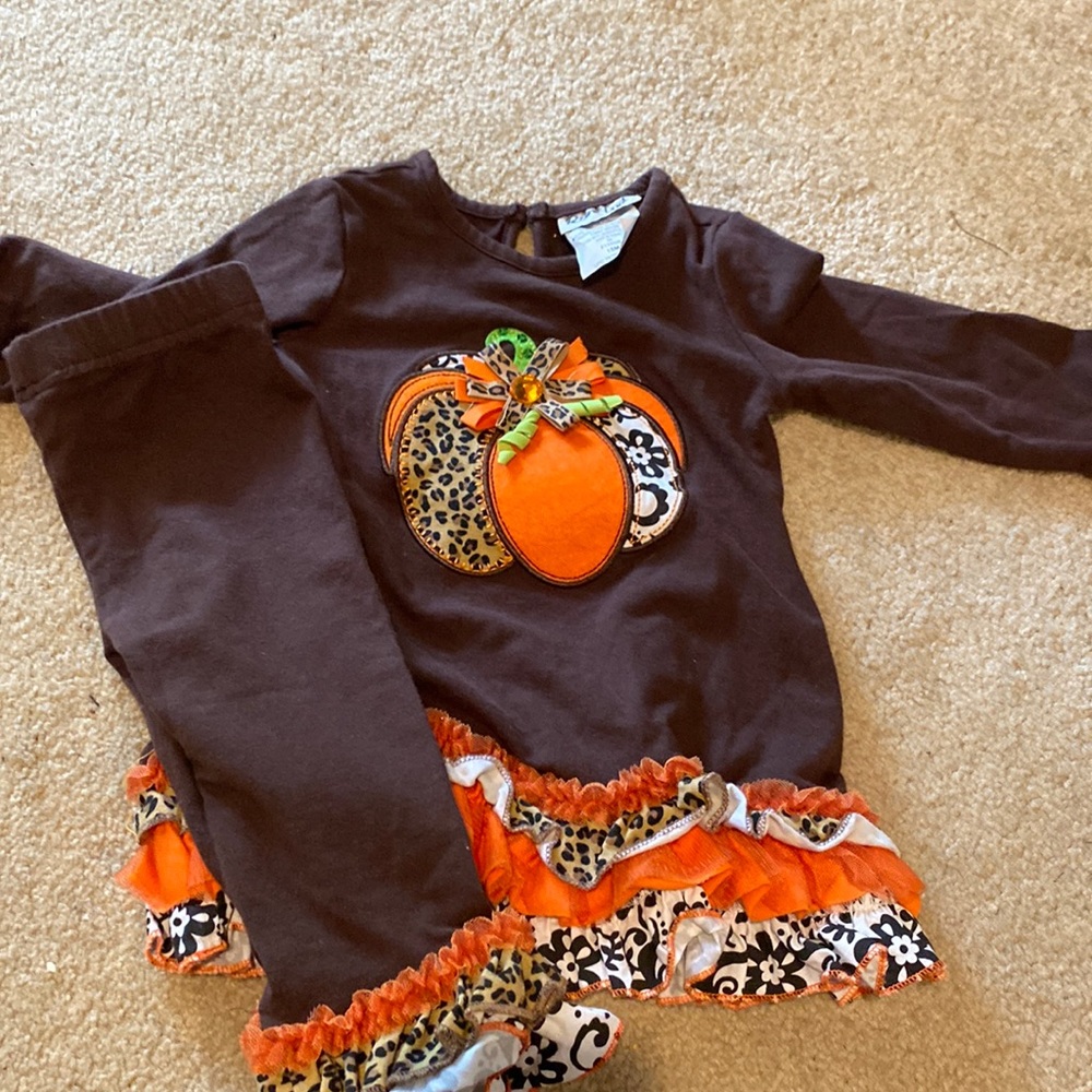 Thanksgiving / fall outfit